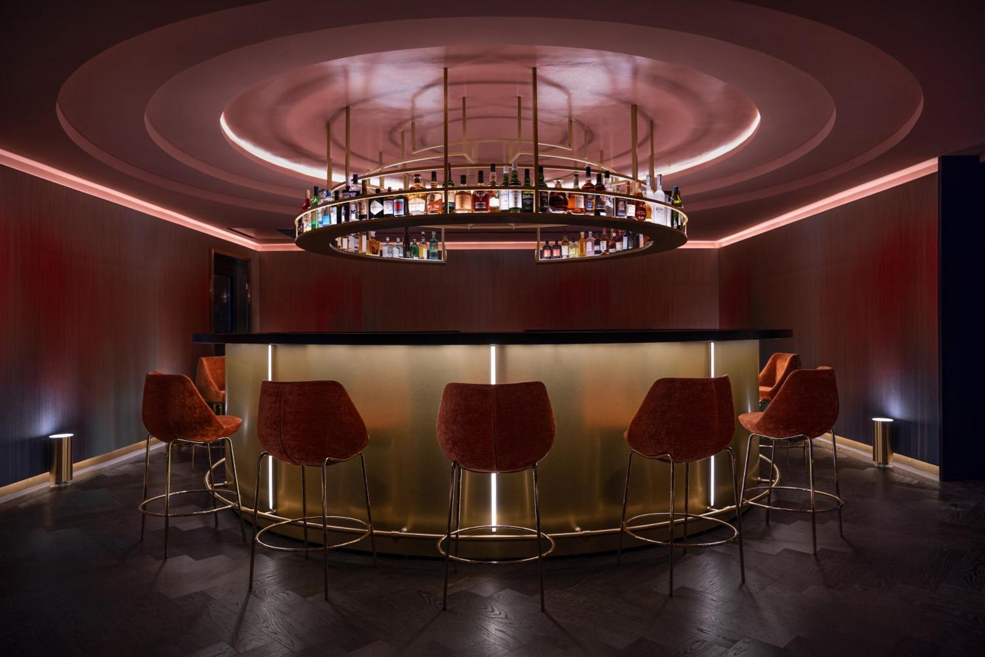 Almanac Palais Vienna Hotel ภายนอก รูปภาพ The bar at the 100 Queen's Gate